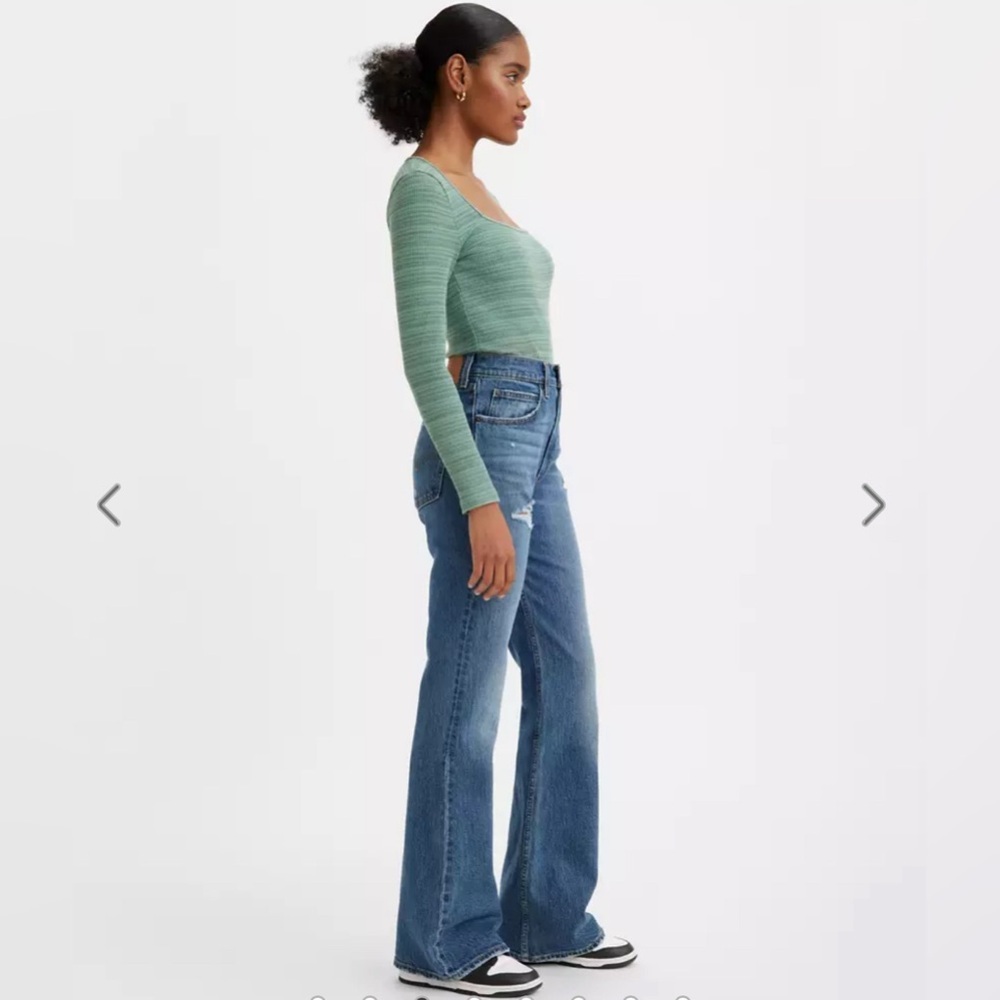 Levi’s High rise 70’s Flare Jeans 24x32 NWT - Picture 3 of 6